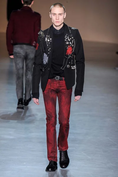 Look 31
